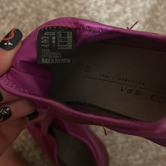 ECCO Bright Cerise Purple Neoprene Sneakers - Picture 8 of 8